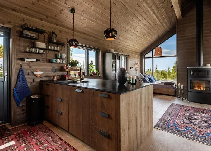 Lykka - Lovely With Amazing View
